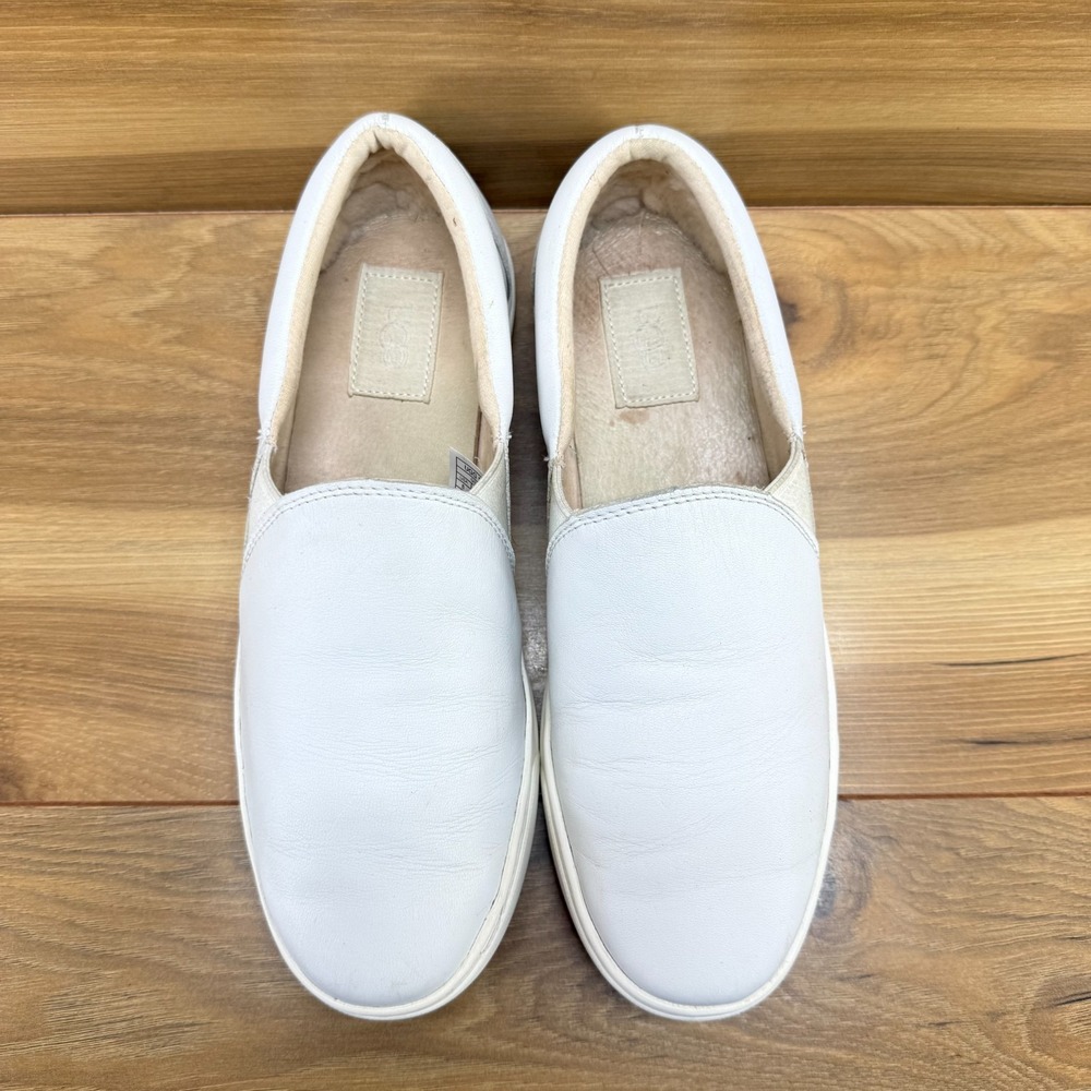 UGG‎ Kitlyn Leather Sneakers Womens 8 White Low Top Slip On flats Minimalist - Picture 5 of 11